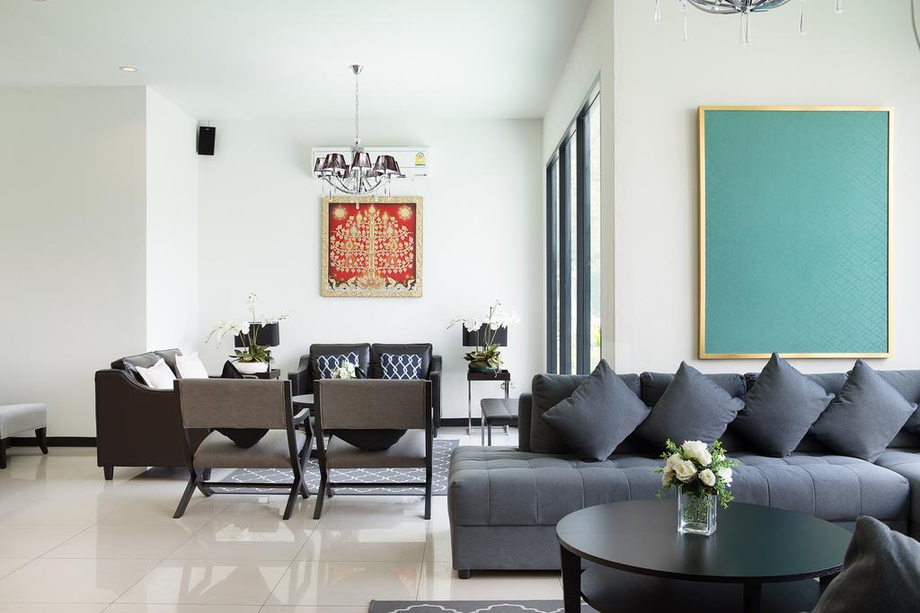The Capital Resort @ Sukhumvit 50 Bangkok Kültér fotó A living room in a condominium