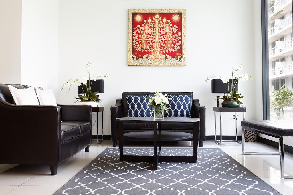 The Capital Resort @ Sukhumvit 50 Bangkok Kültér fotó A living room in a condominium